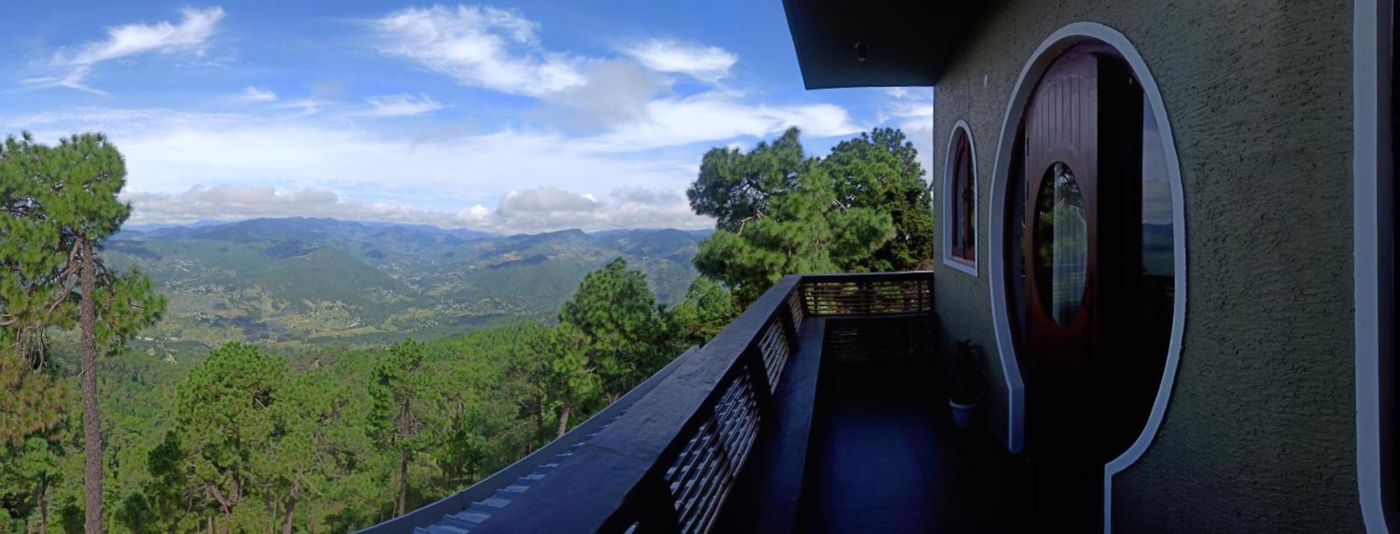 Himalayan Hobbit House Hotell Almora Exteriör bild
