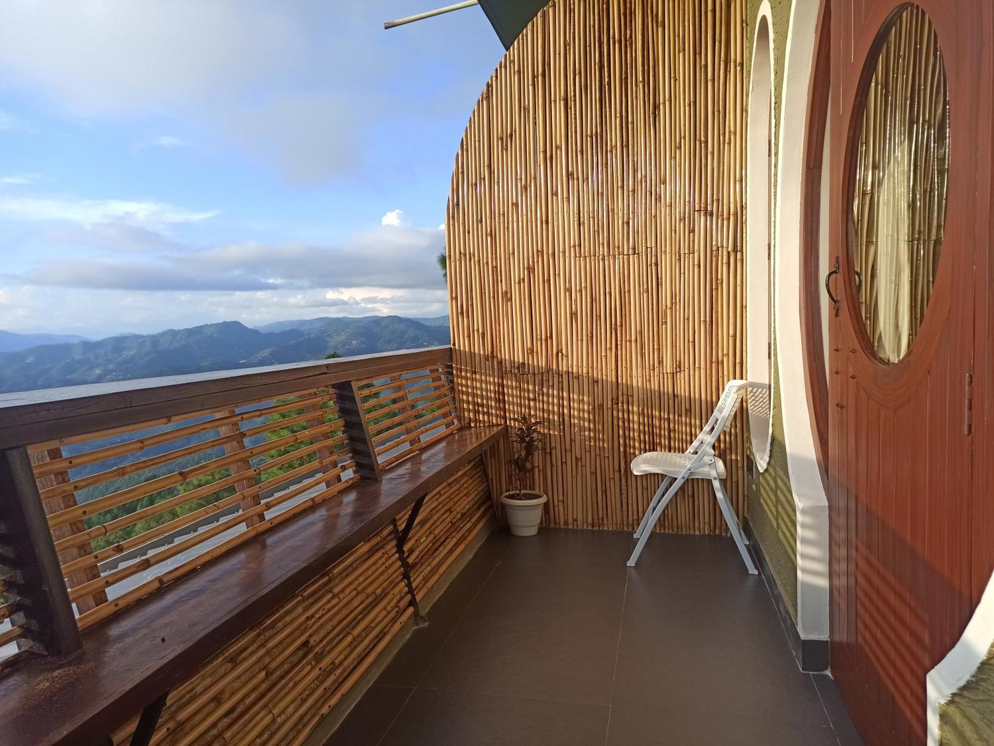 Himalayan Hobbit House Hotell Almora Exteriör bild