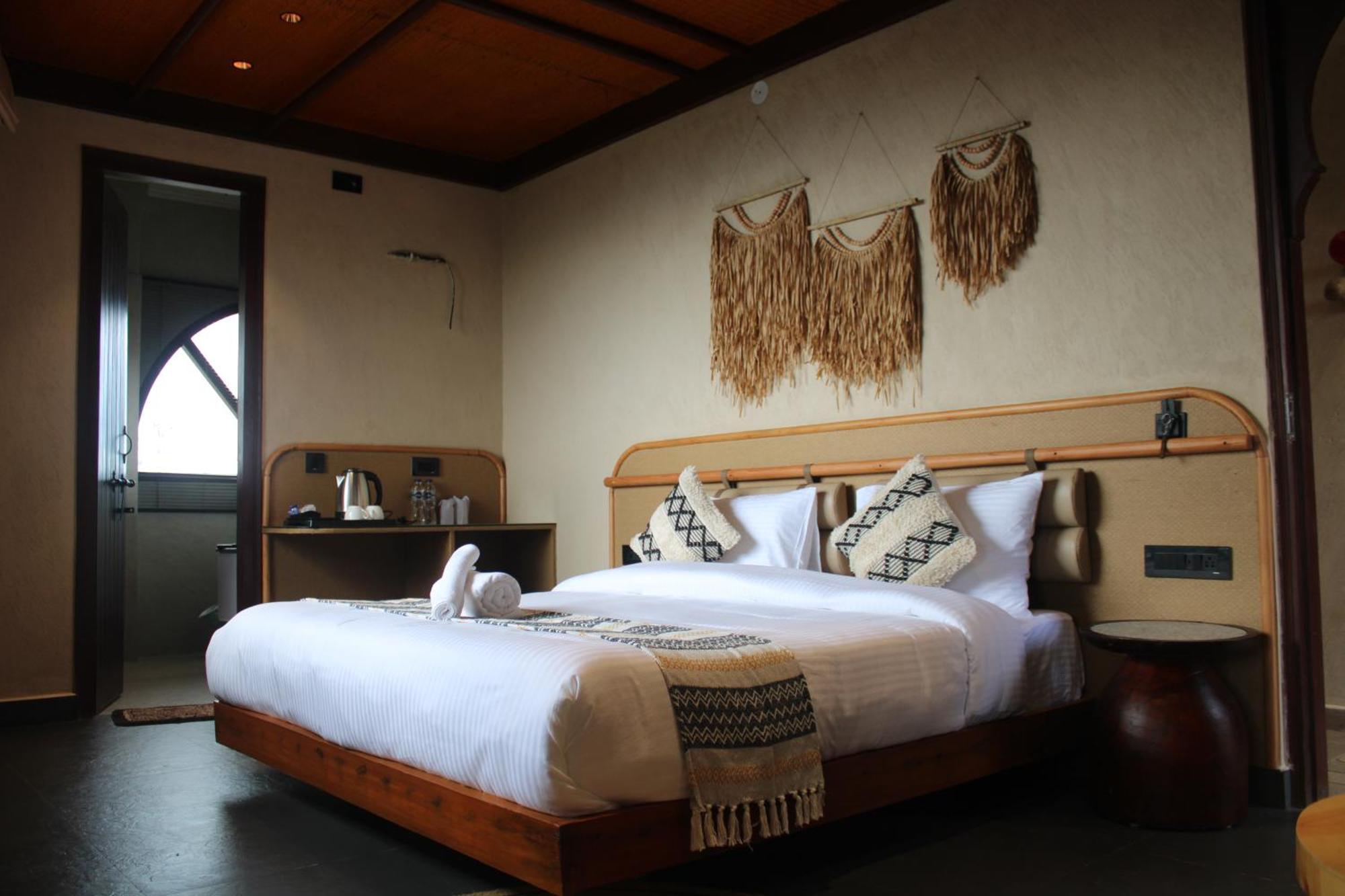 Himalayan Hobbit House Hotell Almora Exteriör bild
