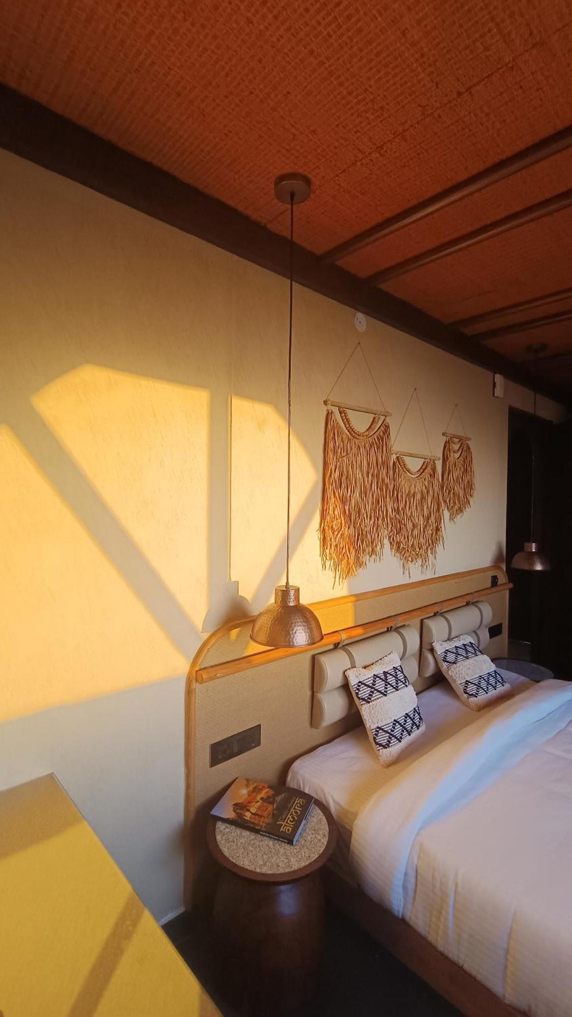 Himalayan Hobbit House Hotell Almora Exteriör bild